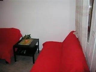 Coloseum Apartments 普拉 酒店